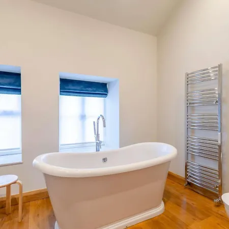 3 Bed In Skipton Oc-82417 Holiday home *