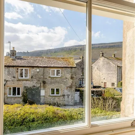 3 Bed In Skipton Oc-82417 Holiday home *